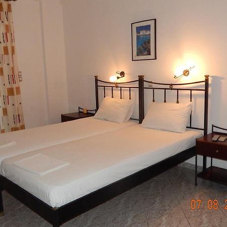 Costareli Aparthotel Fourni Ikarias Quarto foto