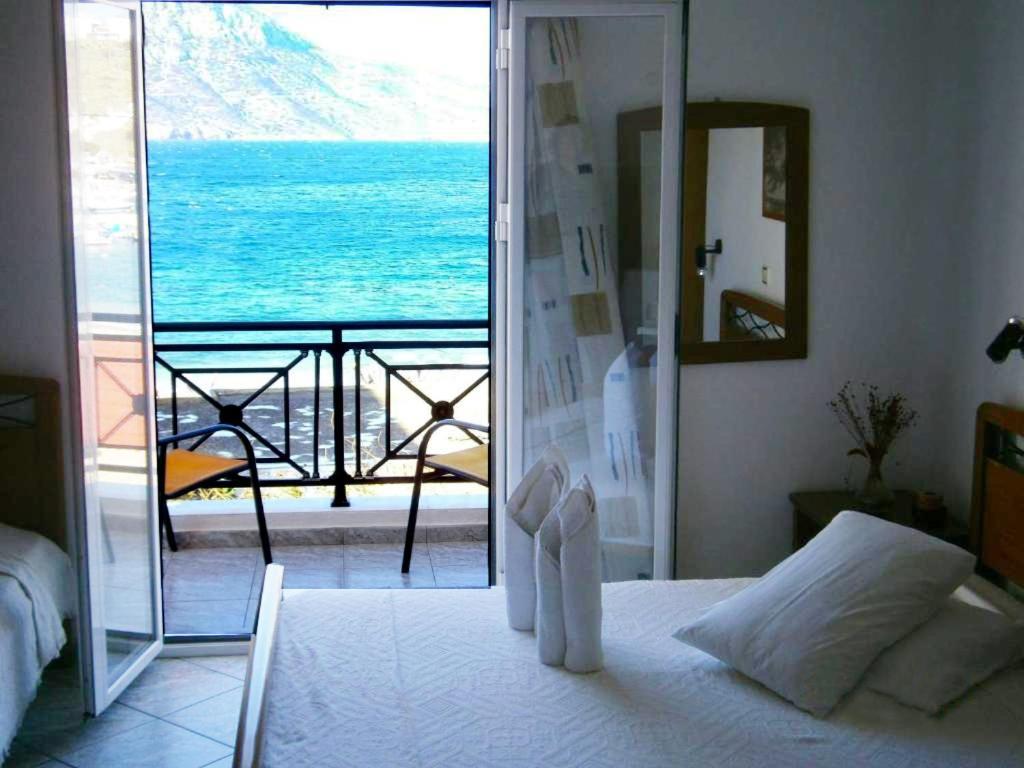Costareli Aparthotel Fourni Ikarias Exterior foto