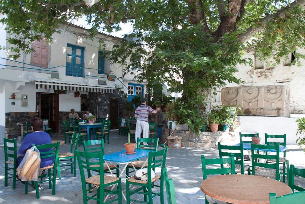 Costareli Aparthotel Fourni Ikarias Exterior foto
