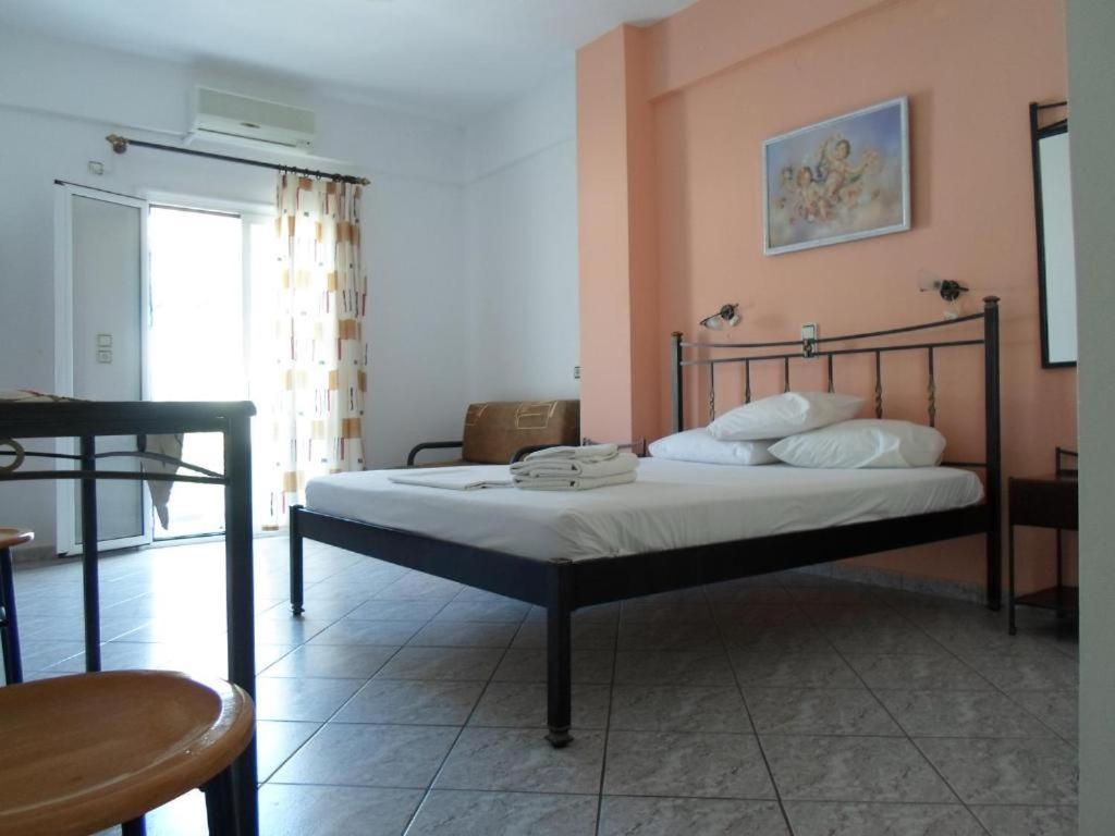 Costareli Aparthotel Fourni Ikarias Exterior foto
