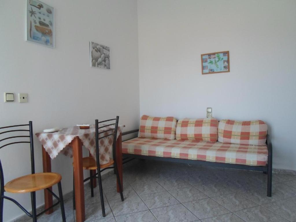 Costareli Aparthotel Fourni Ikarias Exterior foto