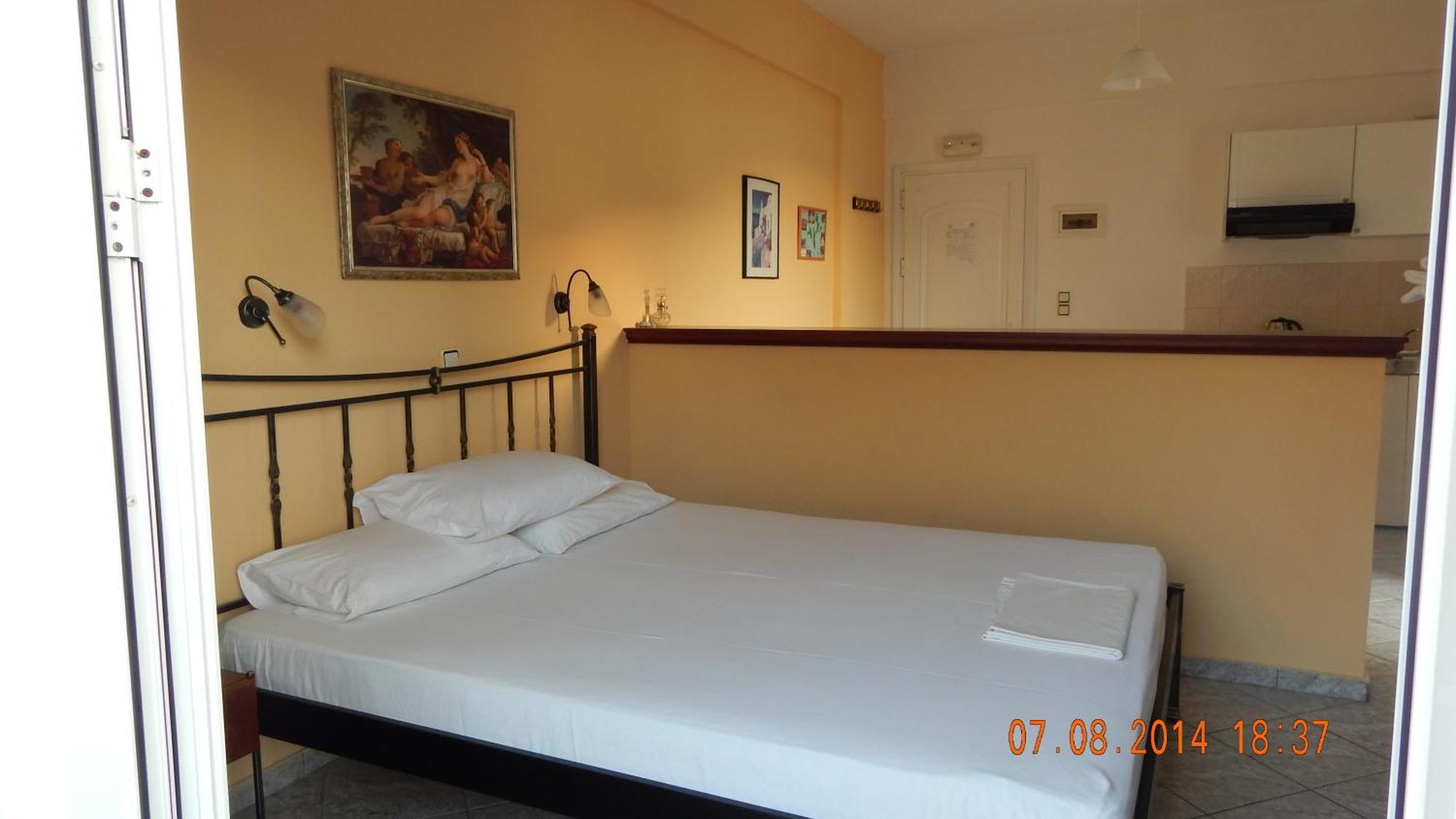 Costareli Aparthotel Fourni Ikarias Quarto foto
