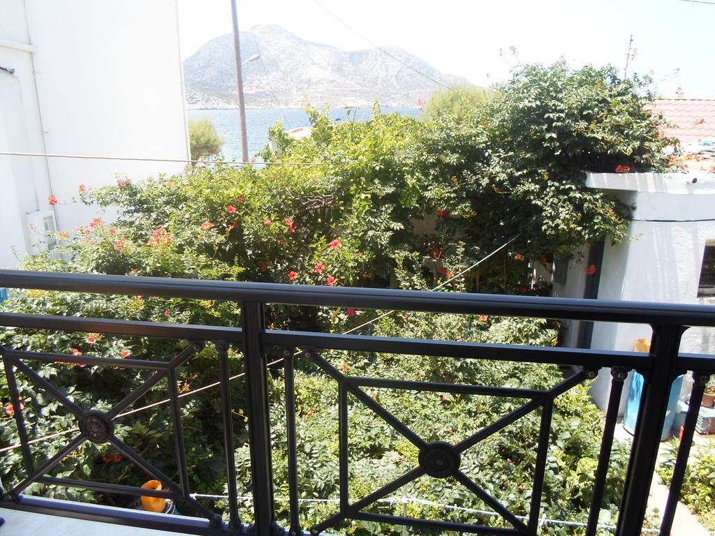 Costareli Aparthotel Fourni Ikarias Exterior foto